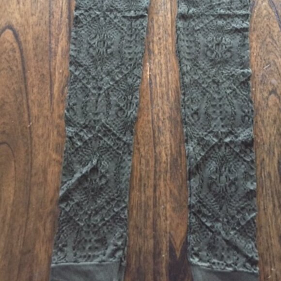 Textured leggings - Picture 4 of 4